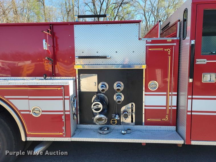 image for item DZ7050 1992 Pierce Manufacturing Arrow pumper fire truck