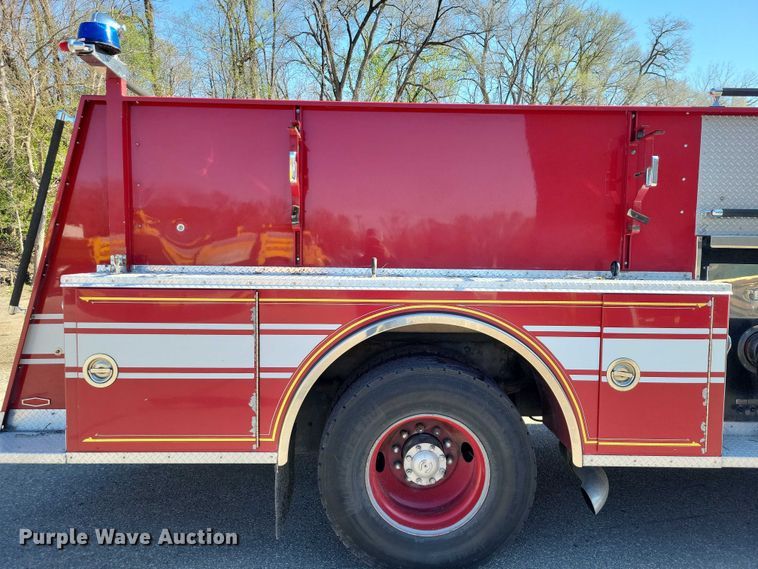 image for item DZ7050 1992 Pierce Manufacturing Arrow pumper fire truck
