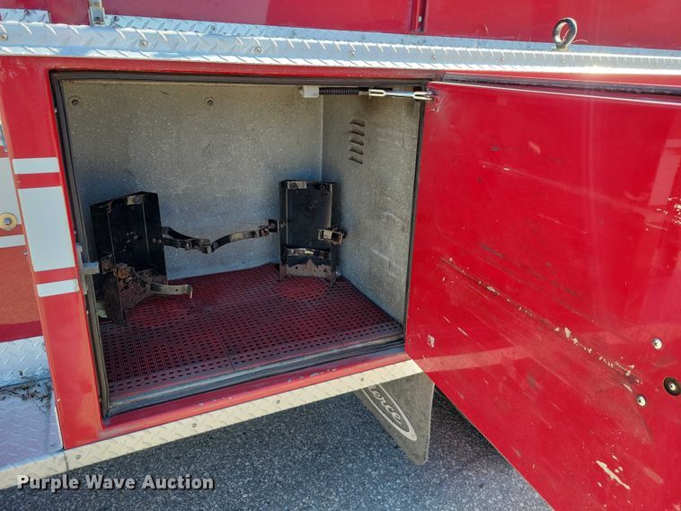 image for item DZ7050 1992 Pierce Manufacturing Arrow pumper fire truck