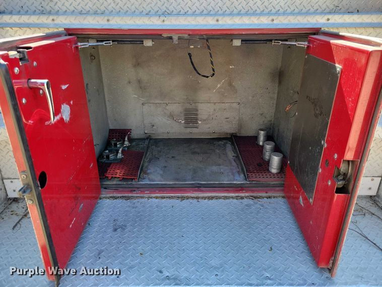 image for item DZ7050 1992 Pierce Manufacturing Arrow pumper fire truck