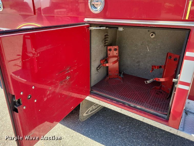 image for item DZ7050 1992 Pierce Manufacturing Arrow pumper fire truck