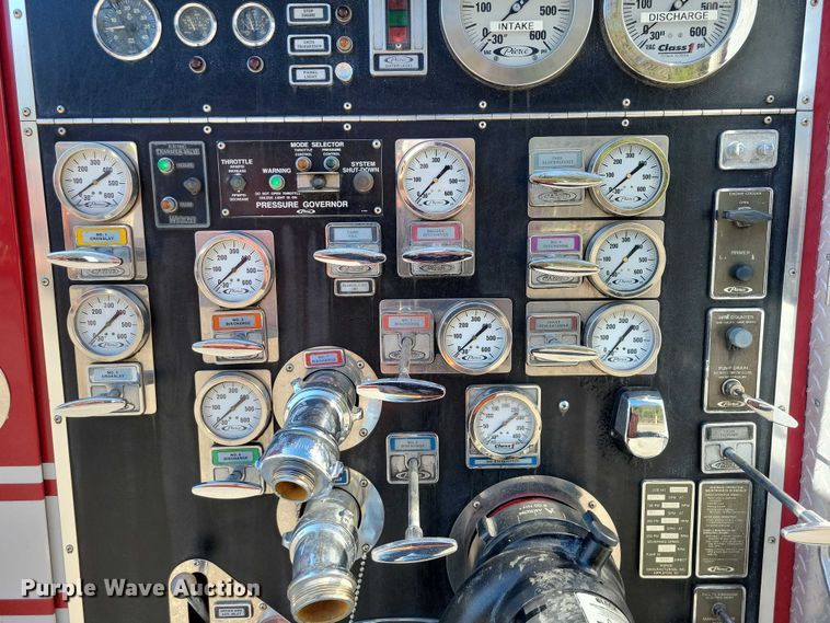 image for item DZ7050 1992 Pierce Manufacturing Arrow pumper fire truck