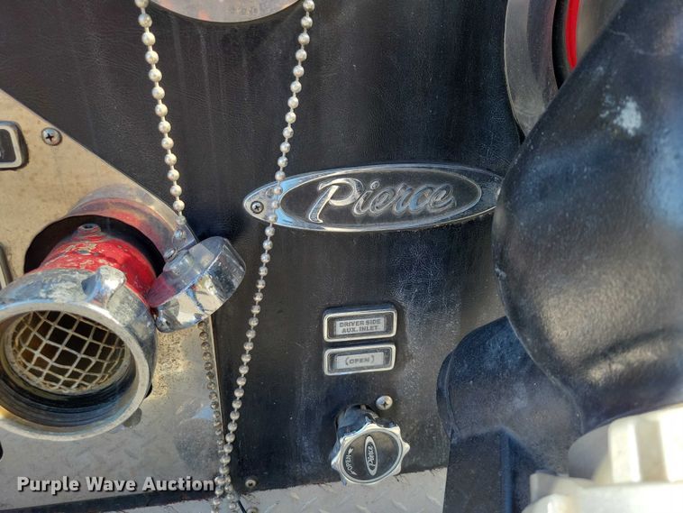 image for item DZ7050 1992 Pierce Manufacturing Arrow pumper fire truck