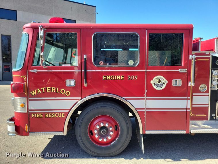 image for item DZ7050 1992 Pierce Manufacturing Arrow pumper fire truck