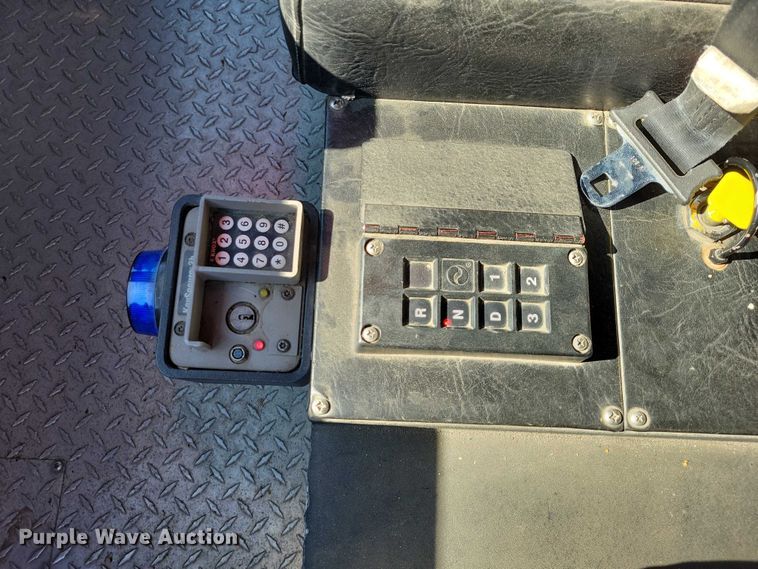 image for item DZ7050 1992 Pierce Manufacturing Arrow pumper fire truck