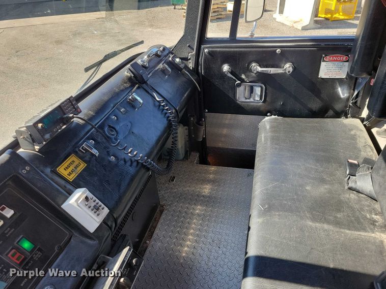 image for item DZ7050 1992 Pierce Manufacturing Arrow pumper fire truck