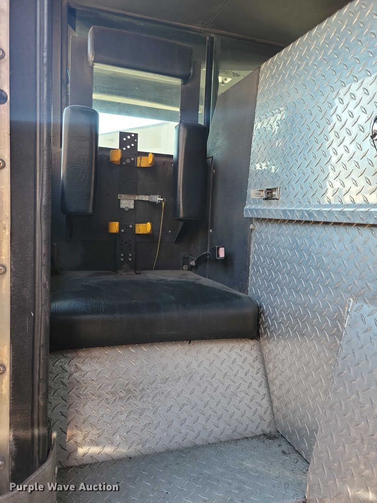 image for item DZ7050 1992 Pierce Manufacturing Arrow pumper fire truck