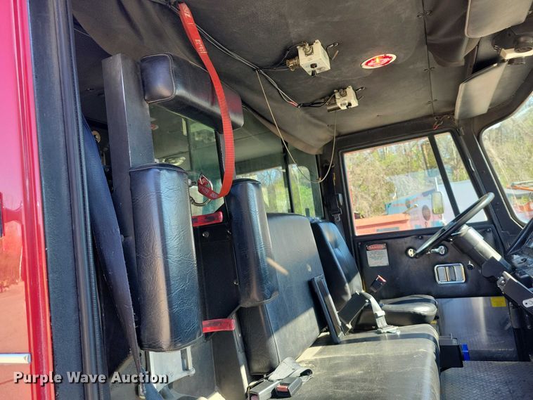 image for item DZ7050 1992 Pierce Manufacturing Arrow pumper fire truck