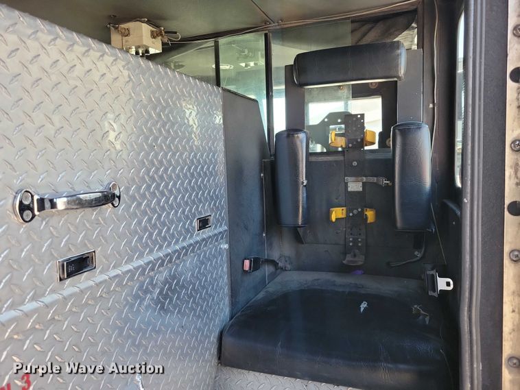 image for item DZ7050 1992 Pierce Manufacturing Arrow pumper fire truck