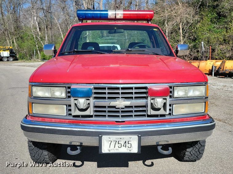 image for item DZ7052 1993 Chevrolet K3500 pickup truck