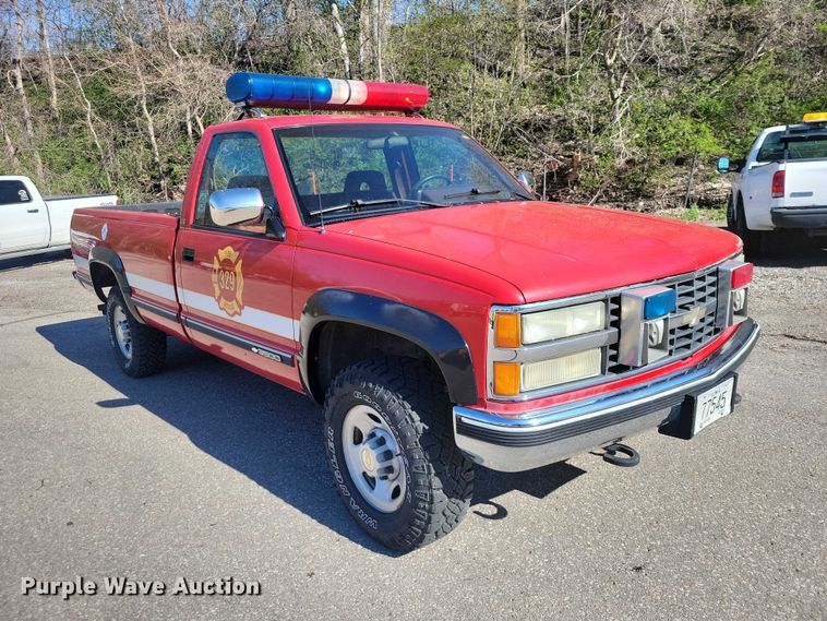 image for item DZ7052 1993 Chevrolet K3500 pickup truck