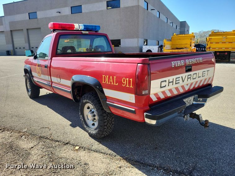 image for item DZ7052 1993 Chevrolet K3500 pickup truck