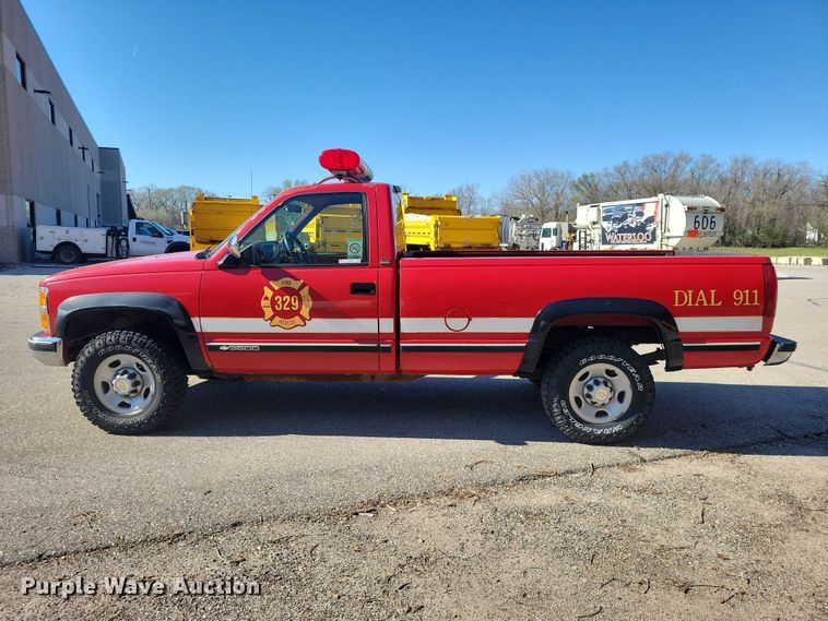 image for item DZ7052 1993 Chevrolet K3500 pickup truck