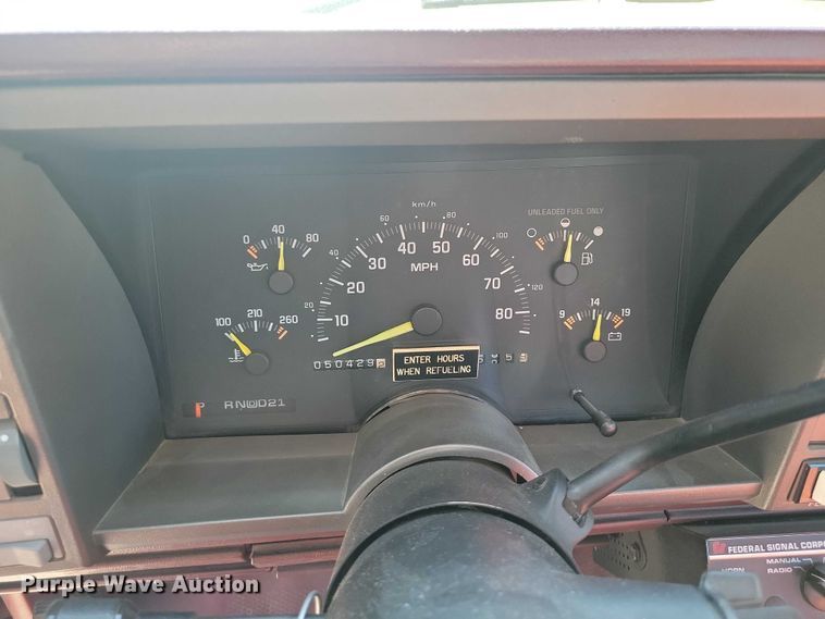 image for item DZ7052 1993 Chevrolet K3500 pickup truck