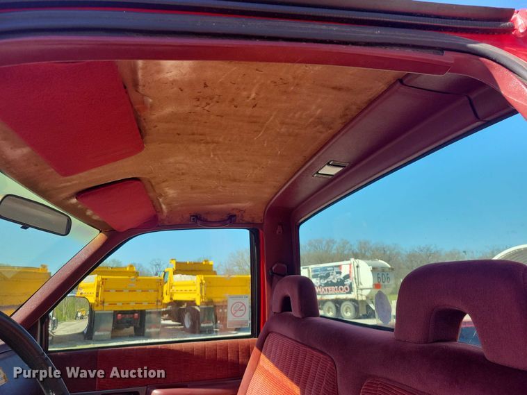 image for item DZ7052 1993 Chevrolet K3500 pickup truck