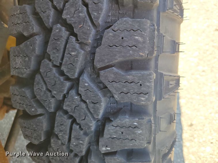 image for item DZ7052 1993 Chevrolet K3500 pickup truck