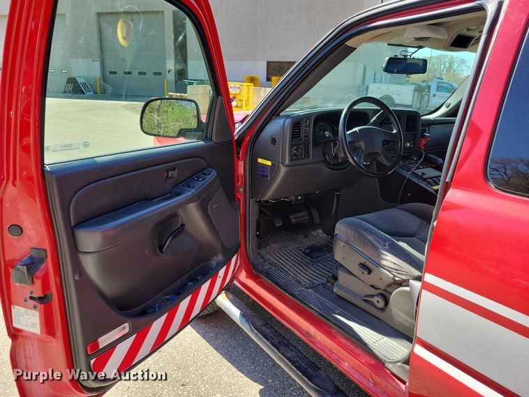 image for item DZ7053 2006 Chevrolet Silverado 2500HD Ext. Cab pickup truck