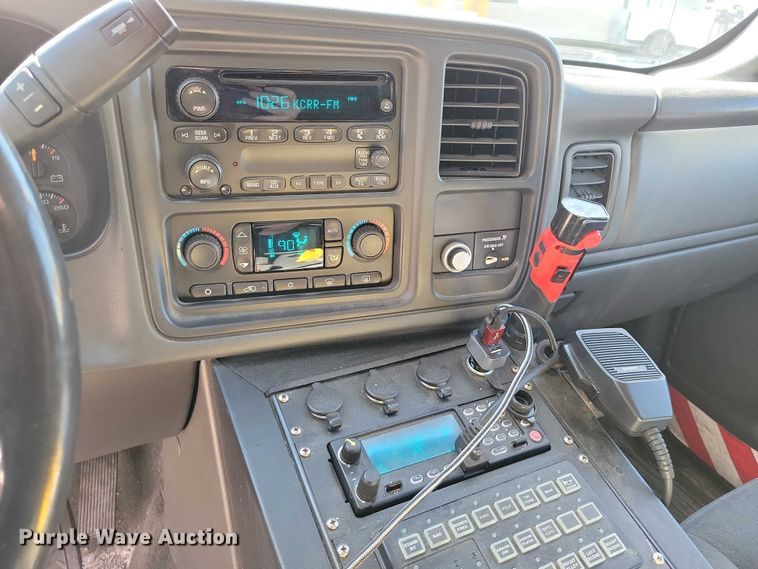 image for item DZ7053 2006 Chevrolet Silverado 2500HD Ext. Cab pickup truck
