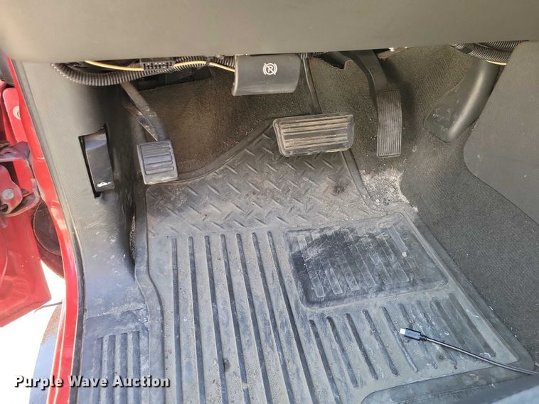 image for item DZ7053 2006 Chevrolet Silverado 2500HD Ext. Cab pickup truck