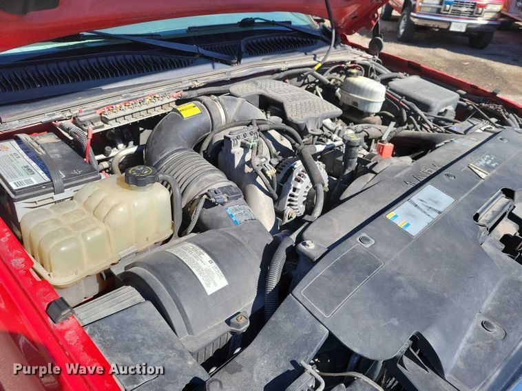 image for item DZ7053 2006 Chevrolet Silverado 2500HD Ext. Cab pickup truck