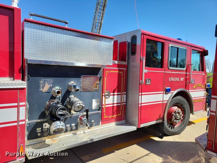 image for item DZ7054 1998 Pierce Manufacturing Arrow pumper fire truck