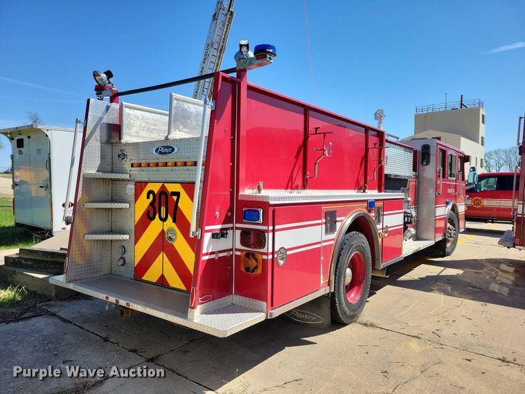 image for item DZ7054 1998 Pierce Manufacturing Arrow pumper fire truck