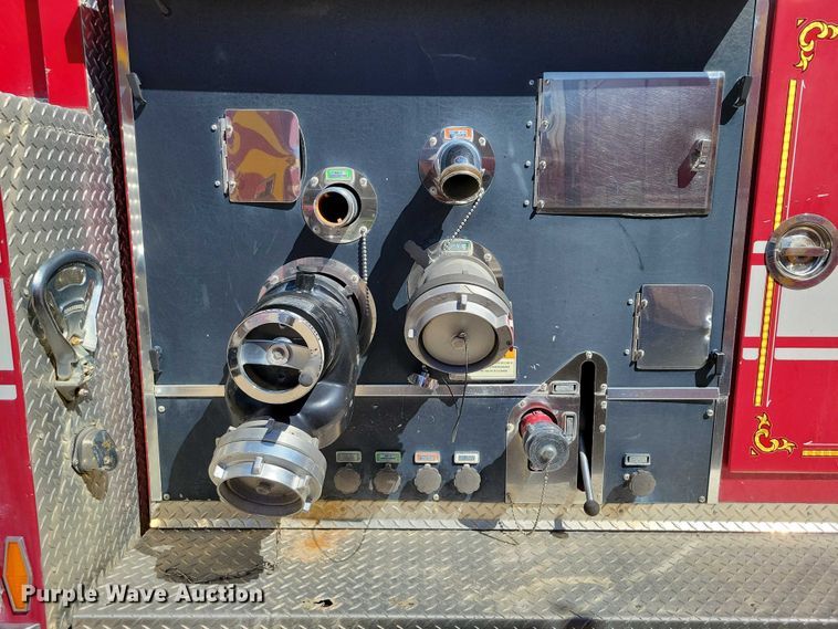 image for item DZ7054 1998 Pierce Manufacturing Arrow pumper fire truck