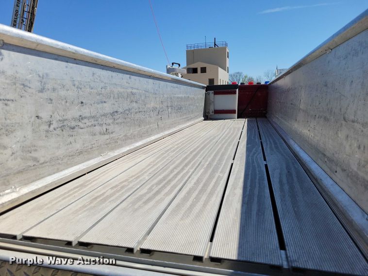 image for item DZ7054 1998 Pierce Manufacturing Arrow pumper fire truck