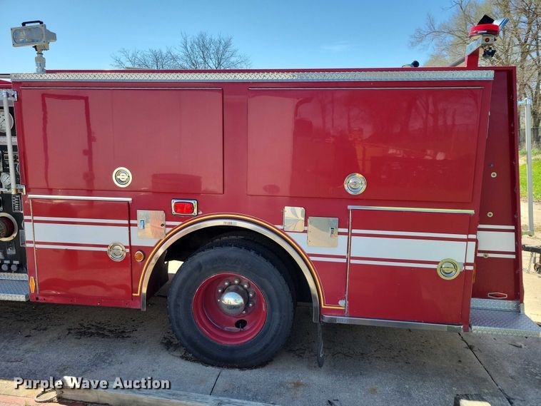 image for item DZ7054 1998 Pierce Manufacturing Arrow pumper fire truck
