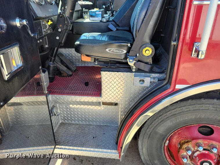 image for item DZ7054 1998 Pierce Manufacturing Arrow pumper fire truck