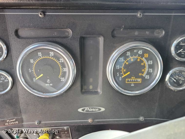 image for item DZ7054 1998 Pierce Manufacturing Arrow pumper fire truck