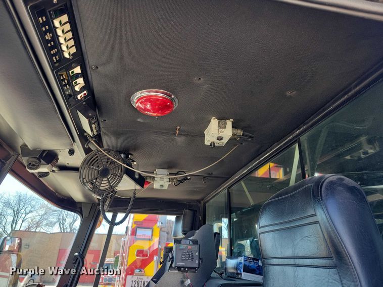 image for item DZ7054 1998 Pierce Manufacturing Arrow pumper fire truck