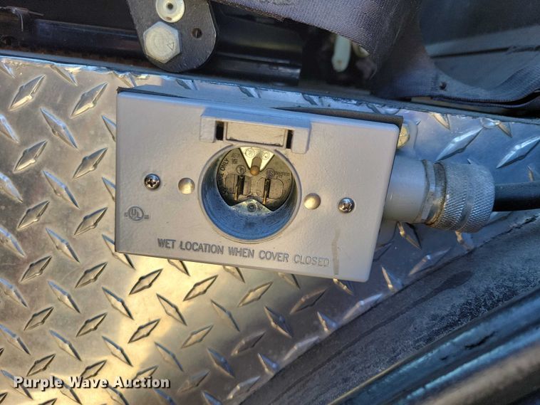 image for item DZ7054 1998 Pierce Manufacturing Arrow pumper fire truck