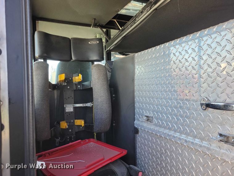 image for item DZ7054 1998 Pierce Manufacturing Arrow pumper fire truck