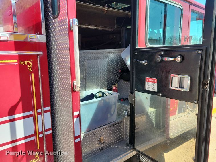 image for item DZ7054 1998 Pierce Manufacturing Arrow pumper fire truck