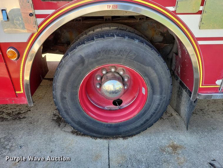 image for item DZ7054 1998 Pierce Manufacturing Arrow pumper fire truck