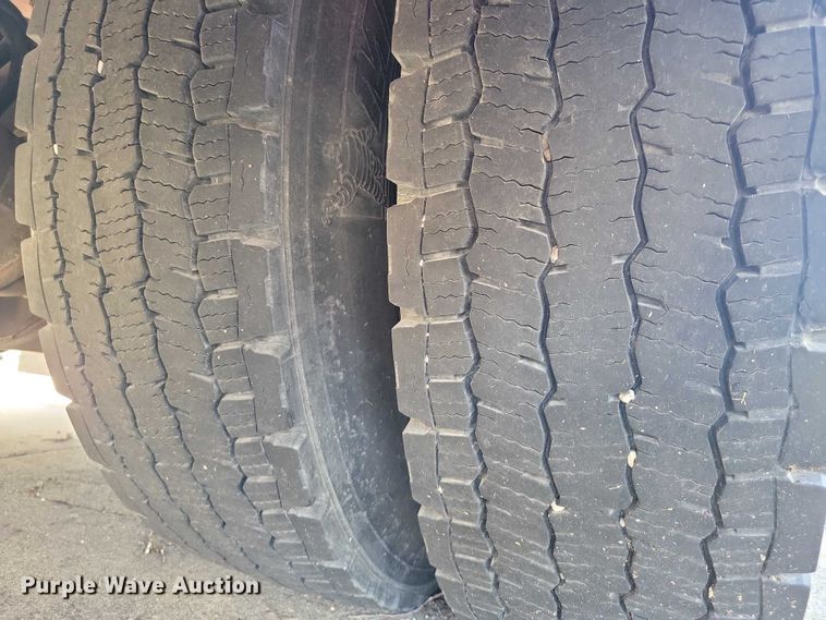 image for item DZ7054 1998 Pierce Manufacturing Arrow pumper fire truck