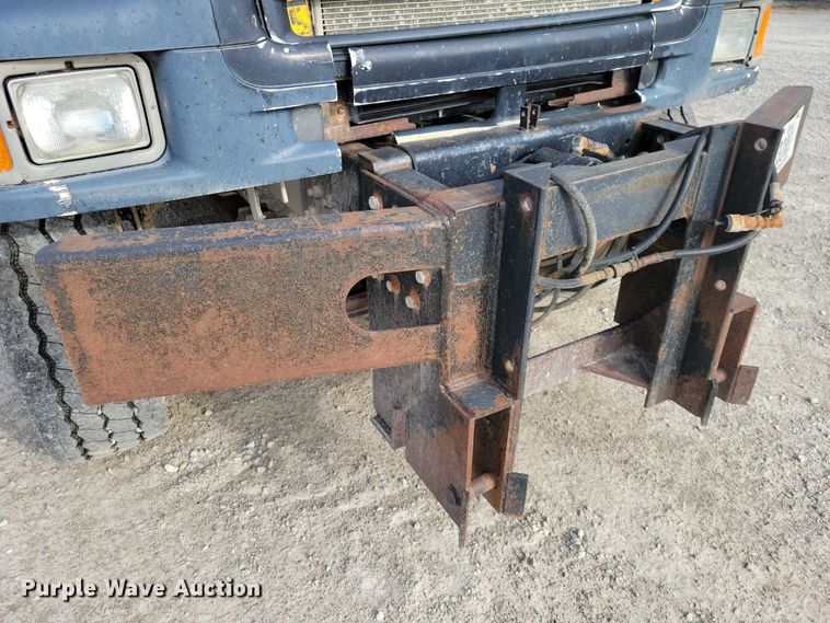 image for item DZ7064 1997 Ford L8501 dump truck