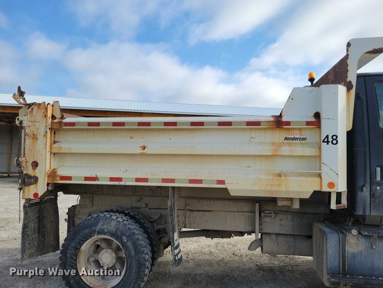 image for item DZ7064 1997 Ford L8501 dump truck