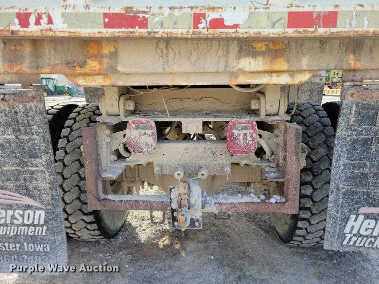 image for item DZ7064 1997 Ford L8501 dump truck