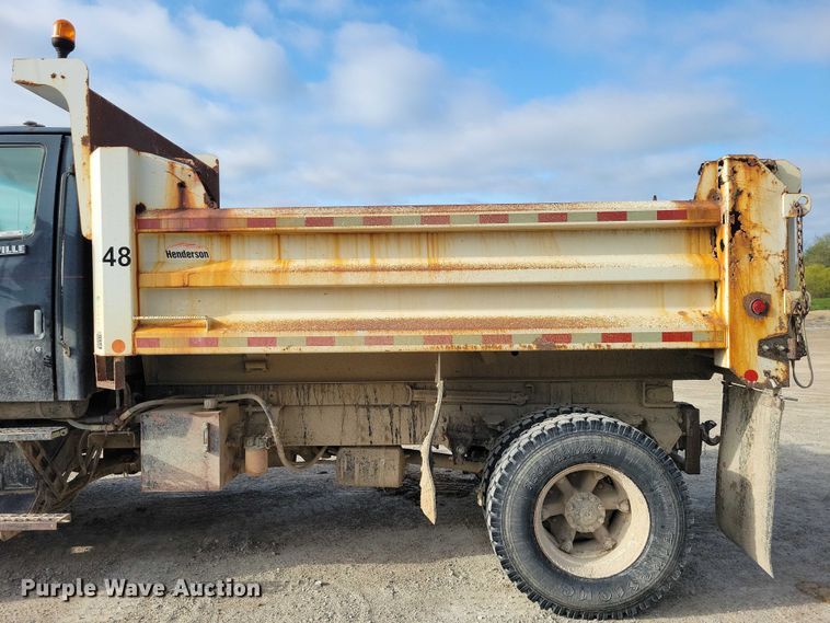 image for item DZ7064 1997 Ford L8501 dump truck