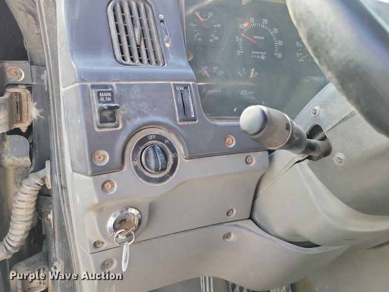 image for item DZ7064 1997 Ford L8501 dump truck