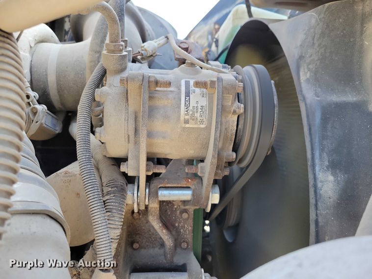 image for item DZ7064 1997 Ford L8501 dump truck