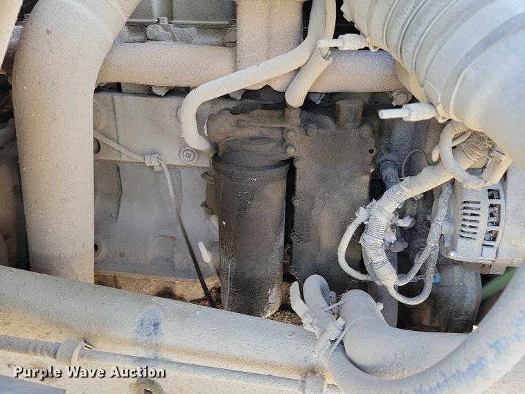 image for item DZ7064 1997 Ford L8501 dump truck