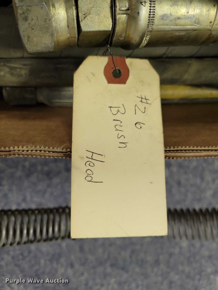 image for item DZ7066 Heavy equipment hydraulic hoses