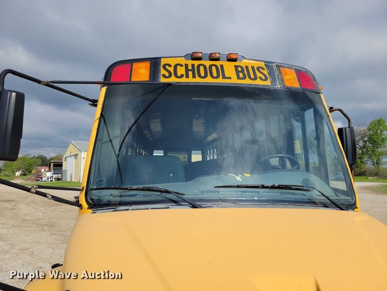 image for item DZ7077 2007 Thomas B2 Bus Chassis school bus