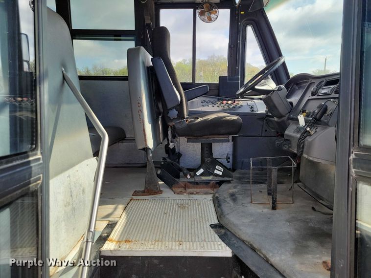 image for item DZ7077 2007 Thomas B2 Bus Chassis school bus