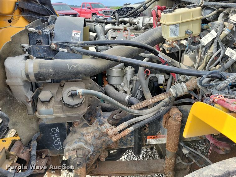 image for item DZ7077 2007 Thomas B2 Bus Chassis school bus