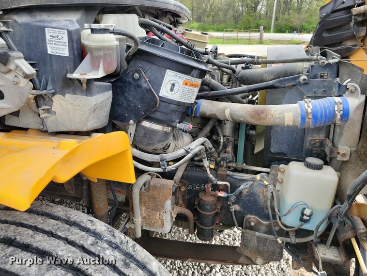 image for item DZ7077 2007 Thomas B2 Bus Chassis school bus