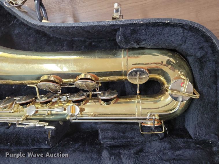 image for item DZ7078 Buescher 400 saxophone